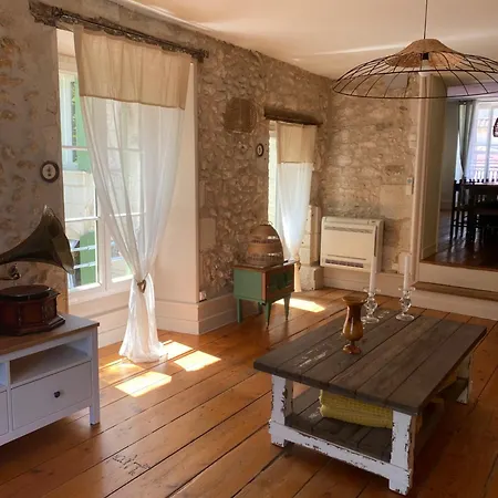 La Bourgeoise Tatil Evi Neuvic (Dordogne)